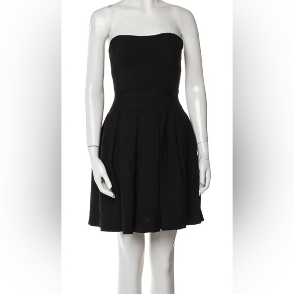 Theory Dresses & Skirts - Theory strapless mini dress